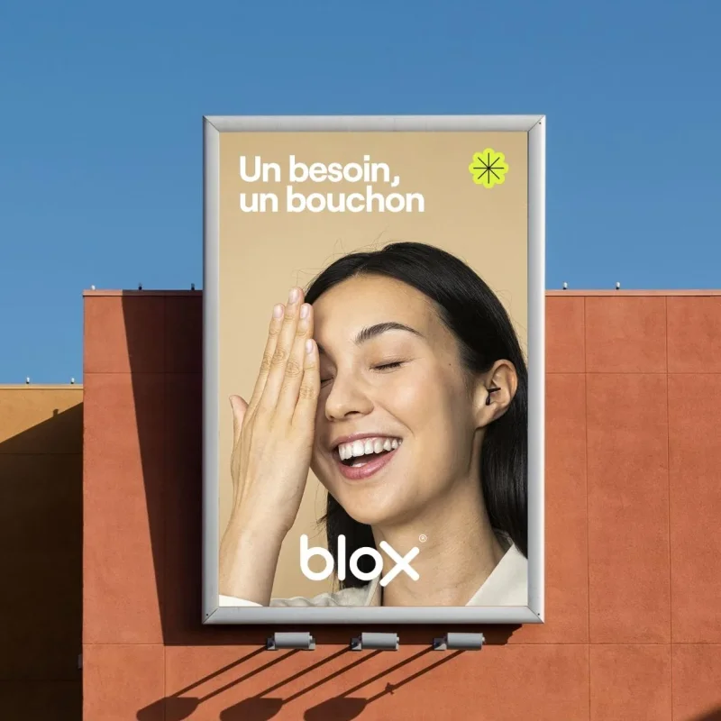 Visuel graphique réalisé par notre agence de graphisme pour la marque de bouchons d'oreilles Blox
