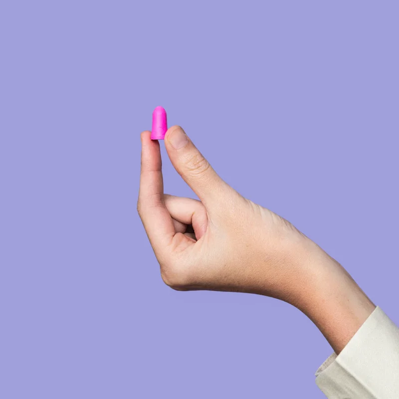 Shooting professionnel réalisé dans notre studio photo chez McArnolds pour la marque de bouchons d'oreilles Blox